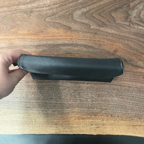 CHANEL PARFUMS BLACK SATEEN COSMETIC BAG New in box! 📦 - Picture 5 of 10